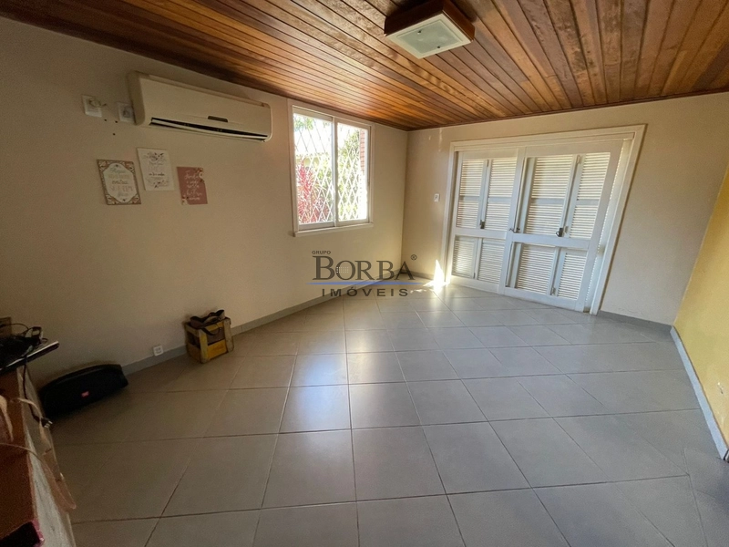 Desfrute de uma casa espaçosa e aconchegante,perfeita para sua família: 12ª foto da galeria de imagens do imóvel