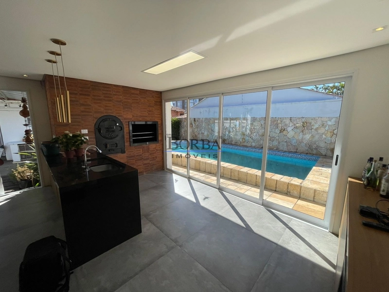 Desfrute de uma casa espaçosa e aconchegante,perfeita para sua família: 19ª foto da galeria de imagens do imóvel