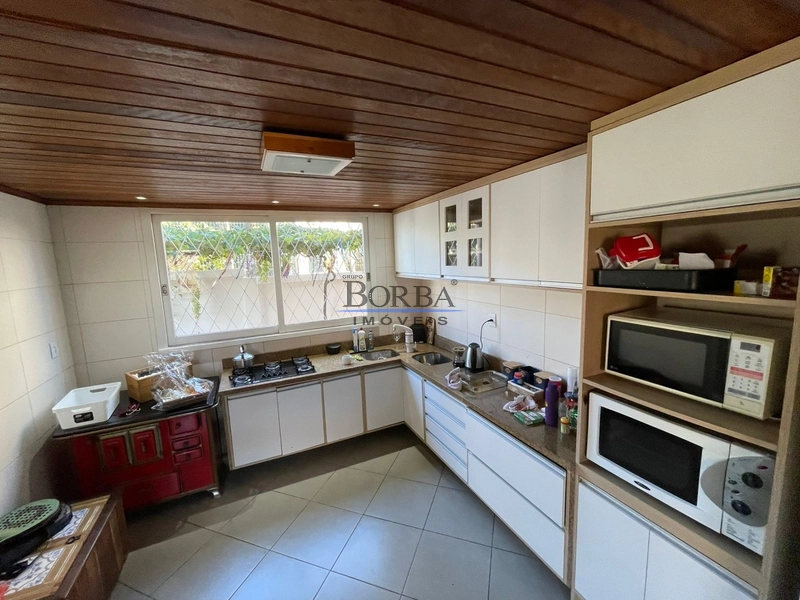 Desfrute de uma casa espaçosa e aconchegante,perfeita para sua família: 11ª foto da galeria de imagens do imóvel