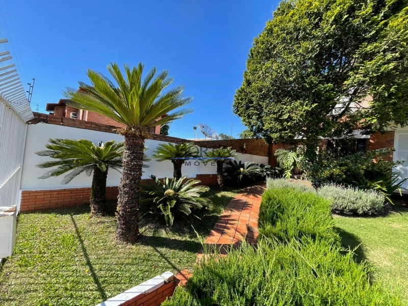 Desfrute de uma casa espaçosa e aconchegante,perfeita para sua família: 28ª foto da galeria de imagens do imóvel
