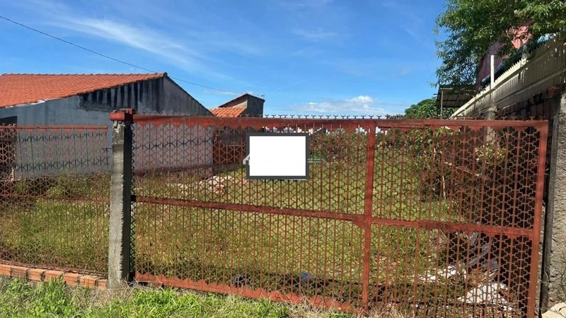 Terreno: 1ª foto da galeria de imagens do imóvel