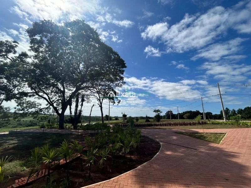 Terreno em bairro planejado: 1ª foto da galeria de imagens do imóvel