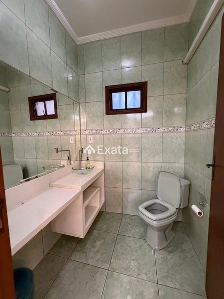 Casa com piscina: 9ª foto da galeria de imagens do imóvel