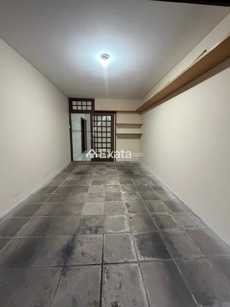 Casa com piscina: 5ª foto da galeria de imagens do imóvel