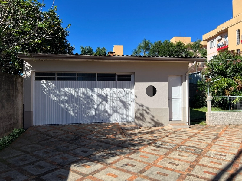 Casa ótima com pátio espaçoso!: 2ª foto da galeria de imagens do imóvel