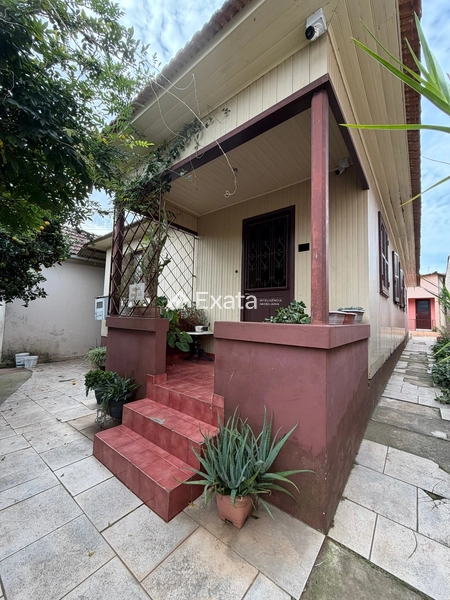 Excelente casa com amplo espaço à venda!: 1ª foto da galeria de imagens do imóvel