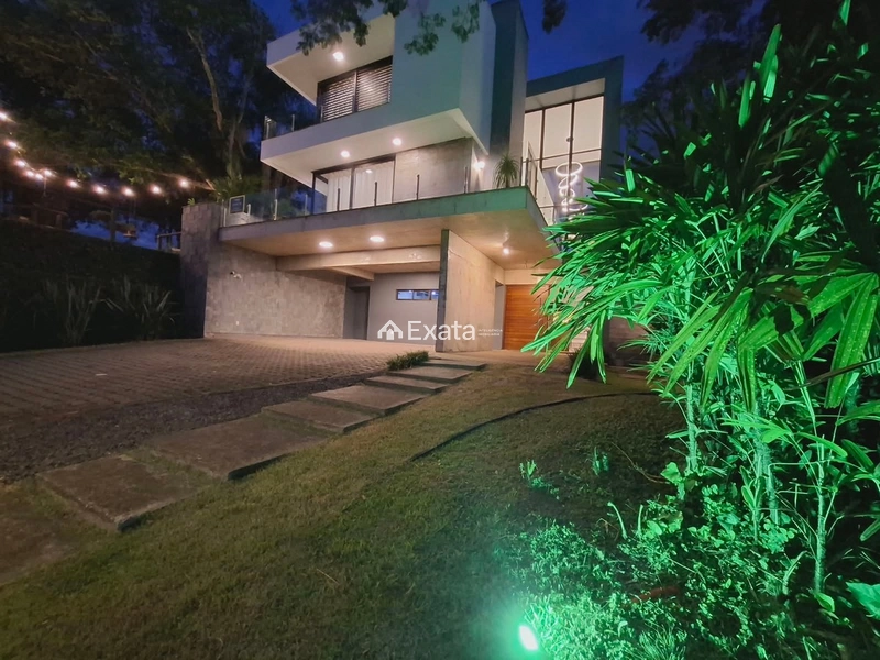 Amplo Sobrado no Bairro Jardim Europa em Santa Cruz do Sul!: 15ª foto da galeria de imagens do imóvel
