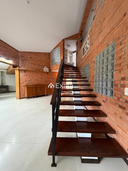 Casa de Alto Padrão em Localização Privilegiada: 4ª foto da galeria de imagens do imóvel