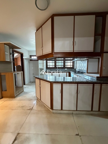 Casa de Alto Padrão em Localização Privilegiada: 5ª foto da galeria de imagens do imóvel
