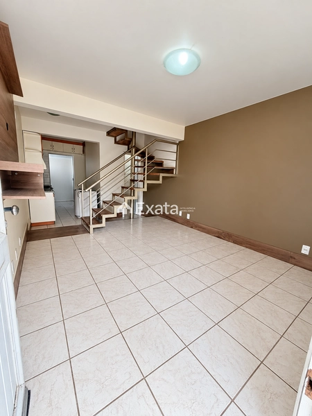 EXCELENTE DUPLEX: 1ª foto da galeria de imagens do imóvel