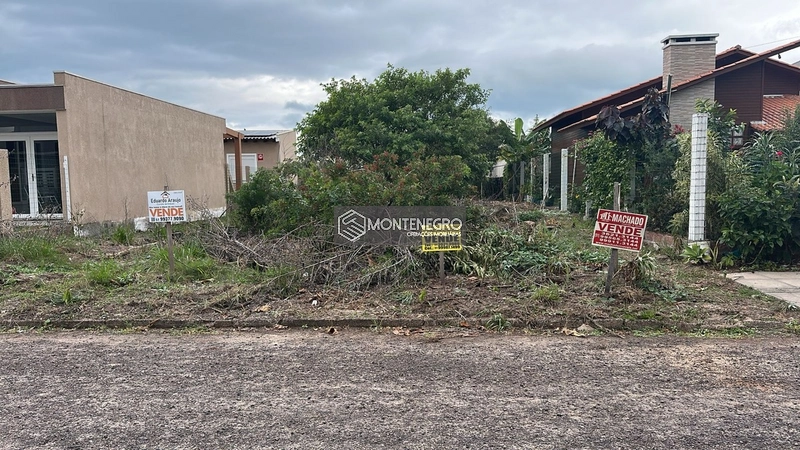 Rua Rosas: 1ª foto da galeria de imagens do imóvel