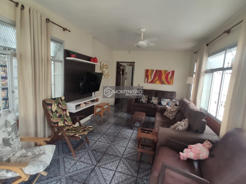 CASA DIFERENCIADA NA PRAIA DE CAPÃO NOVO: 4ª foto da galeria de imagens do imóvel