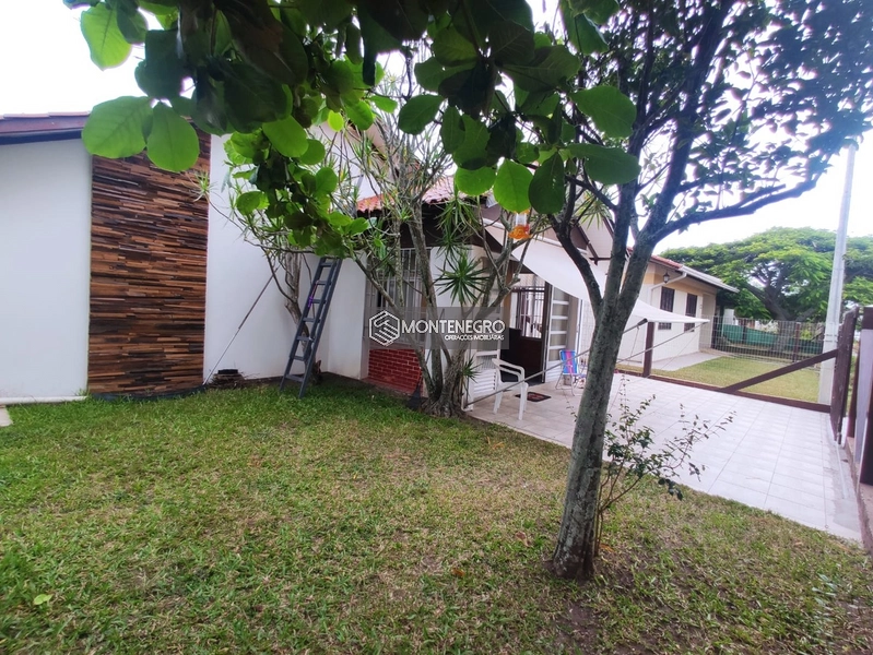 CASA DIFERENCIADA NA PRAIA DE CAPÃO NOVO: 6ª foto da galeria de imagens do imóvel