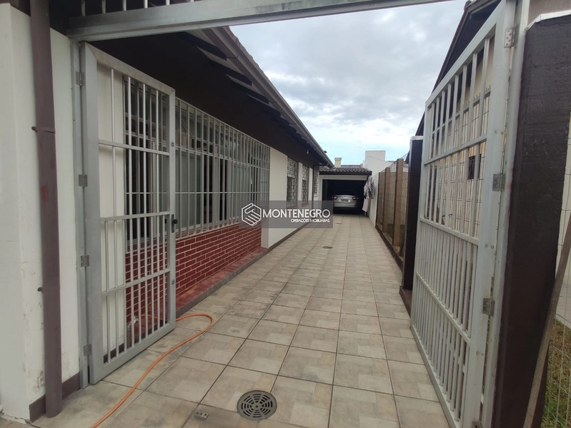 CASA DIFERENCIADA NA PRAIA DE CAPÃO NOVO: 8ª foto da galeria de imagens do imóvel