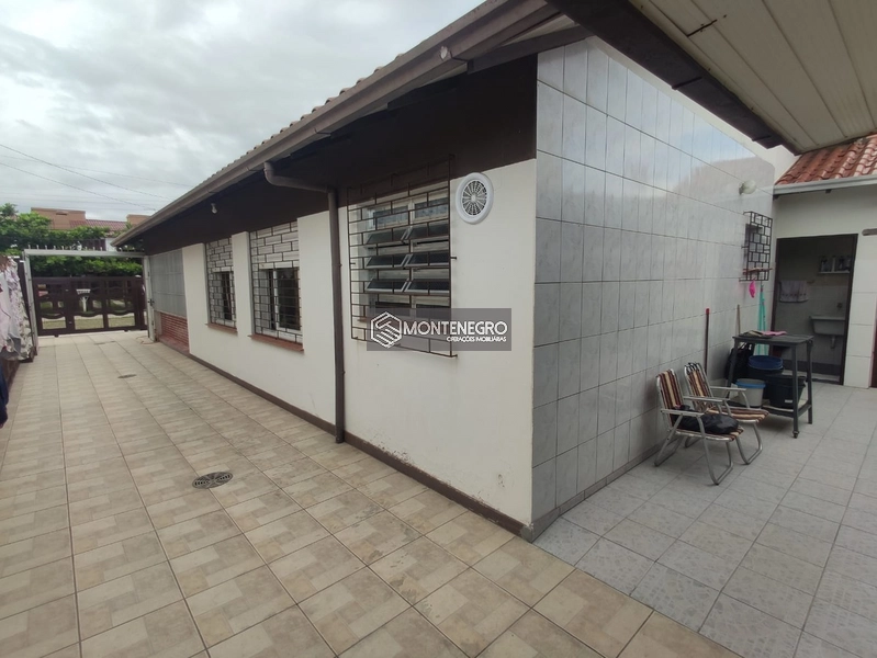 CASA DIFERENCIADA NA PRAIA DE CAPÃO NOVO: 9ª foto da galeria de imagens do imóvel