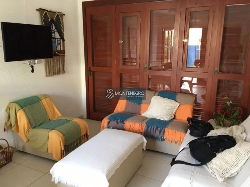 CASA A 50 METROS DO MAR: 4ª foto da galeria de imagens do imóvel
