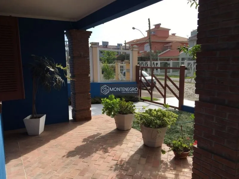 CASA A 50 METROS DO MAR: 11ª foto da galeria de imagens do imóvel