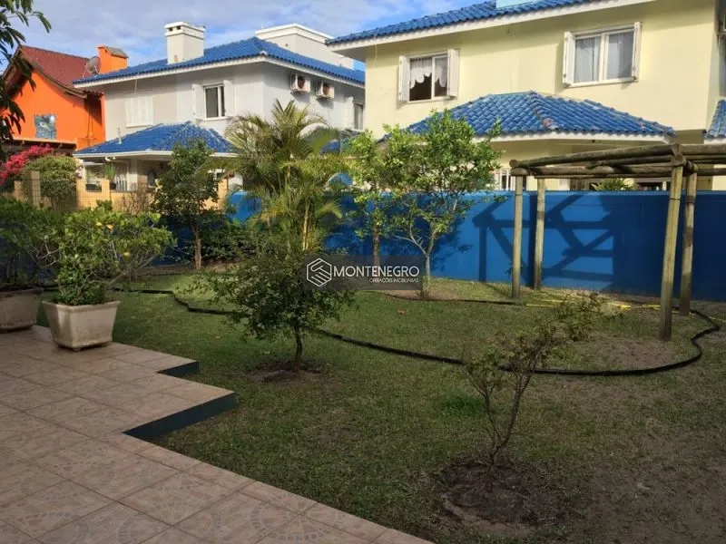 CASA A 50 METROS DO MAR: 14ª foto da galeria de imagens do imóvel
