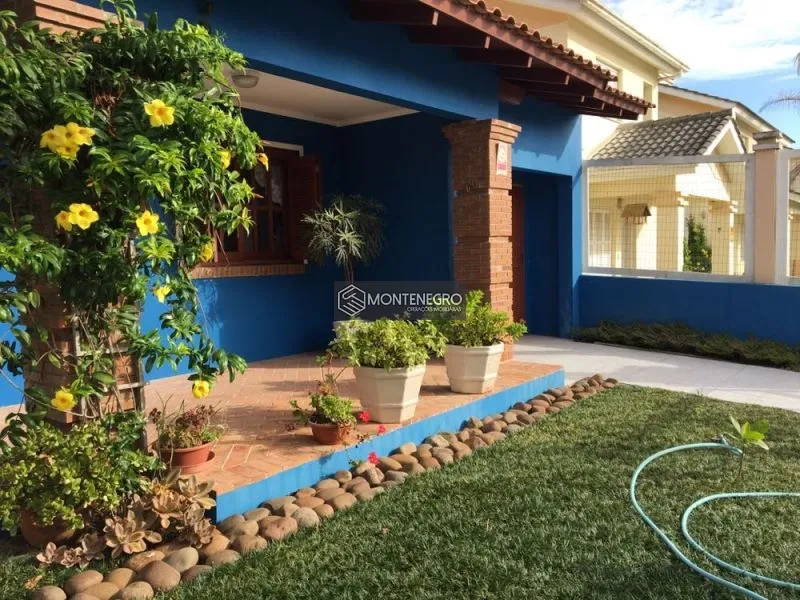 CASA A 50 METROS DO MAR: 16ª foto da galeria de imagens do imóvel
