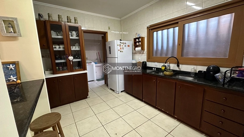 Excelente casa a poucos metros do mar(Rua das rosas): 5ª foto da galeria de imagens do imóvel