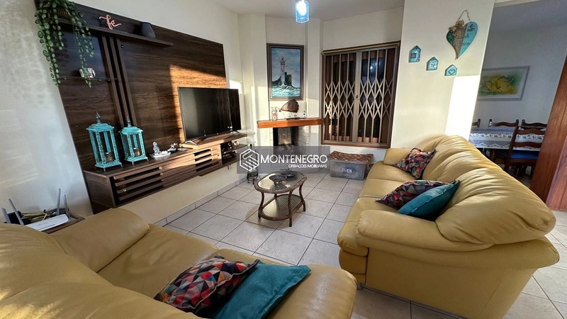 Excelente casa a poucos metros do mar(Rua das rosas): 4ª foto da galeria de imagens do imóvel