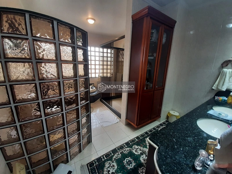 SENSACIONAL CASA NA RUA HORTÊNCIAS: 3ª foto da galeria de imagens do imóvel