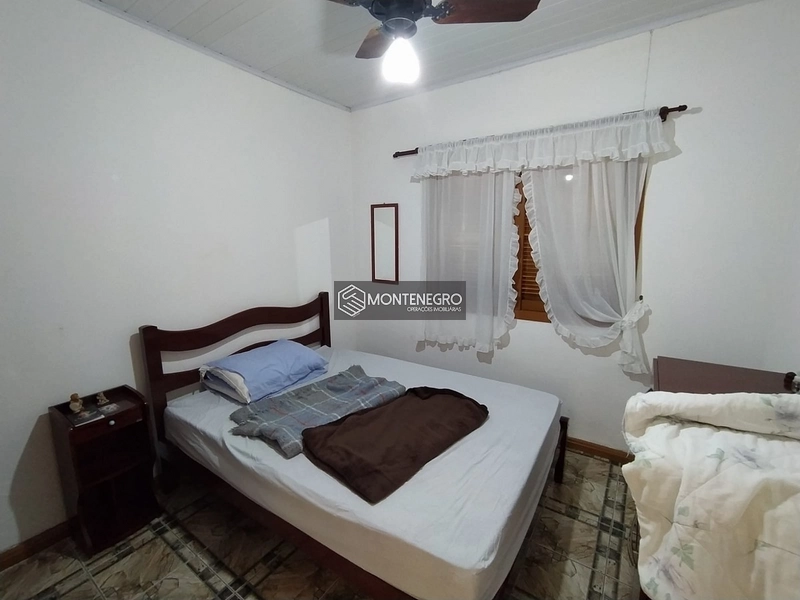 Casa com piscina: 11ª foto da galeria de imagens do imóvel