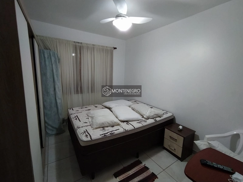 Casa com piscina: 19ª foto da galeria de imagens do imóvel