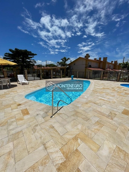 Lindo Sobrado em Condomínio Fechado em Capão Novo: 2ª foto da galeria de imagens do imóvel