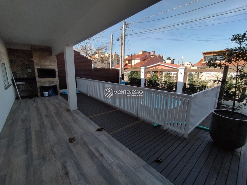 CASA COM PISCNA: 19ª foto da galeria de imagens do imóvel