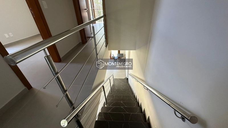 Sobrados Diferenciados!!! Rua Orquideas (50 metros do mar): 8ª foto da galeria de imagens do imóvel