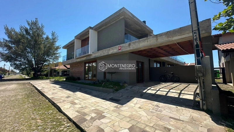 Sobrados Diferenciados!!! Rua Orquideas (50 metros do mar): 27ª foto da galeria de imagens do imóvel