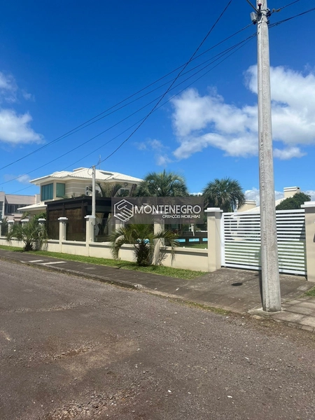 CASA DIFERENCIADA NA PRAIA DE CAPÃO NOVO VILLAGE! Rua dos lírios 880: 49ª foto da galeria de imagens do imóvel