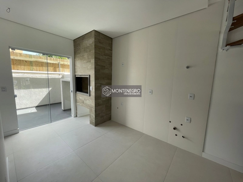 Sobrado novo a 3 quadras do mar: 2ª foto da galeria de imagens do imóvel