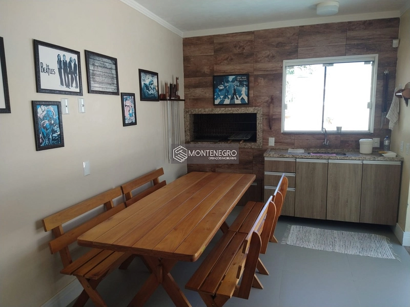 Casa semi nova em capão novo: 2ª foto da galeria de imagens do imóvel