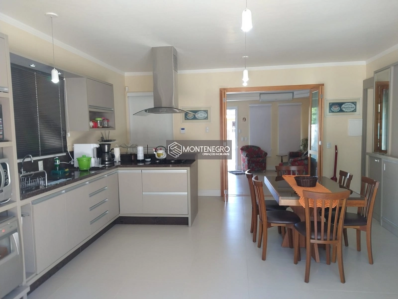 Casa semi nova em capão novo: 10ª foto da galeria de imagens do imóvel