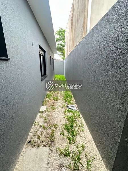 CASA NOVA PERTO MAR: 8ª foto da galeria de imagens do imóvel