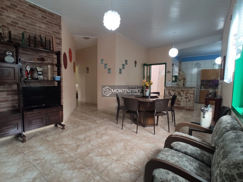 Casa c/ 03 dormitórios e 02 banheiros: 12ª foto da galeria de imagens do imóvel