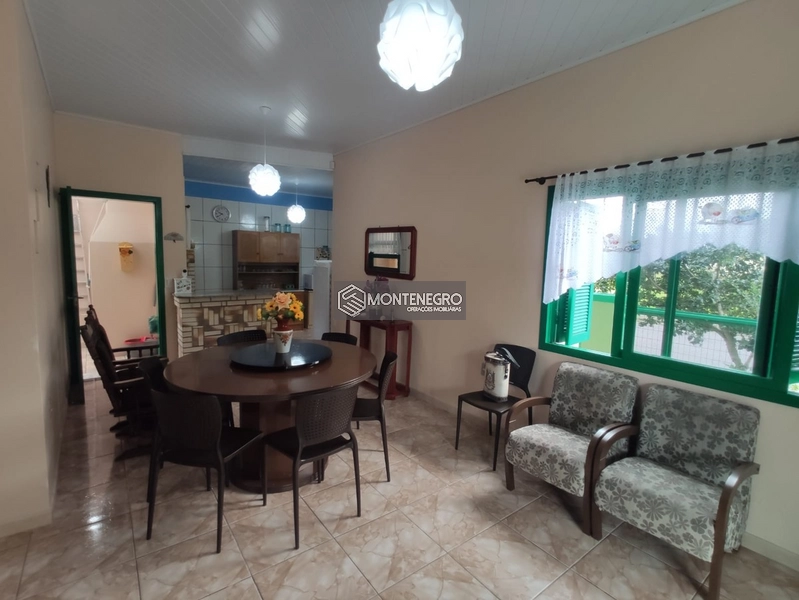 Casa c/ 03 dormitórios e 02 banheiros: 10ª foto da galeria de imagens do imóvel