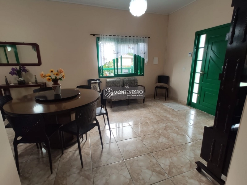 Casa c/ 03 dormitórios e 02 banheiros: 11ª foto da galeria de imagens do imóvel