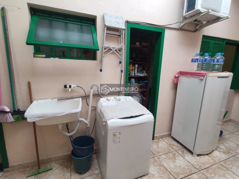 Casa c/ 03 dormitórios e 02 banheiros: 16ª foto da galeria de imagens do imóvel