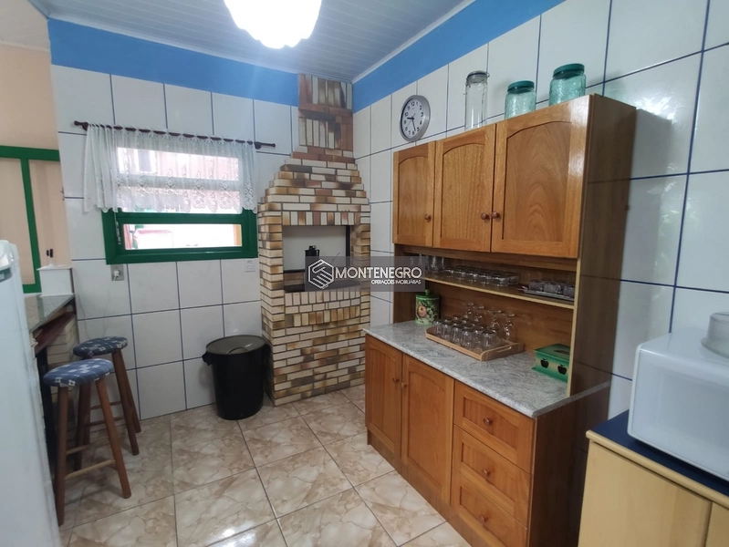 Casa c/ 03 dormitórios e 02 banheiros: 13ª foto da galeria de imagens do imóvel