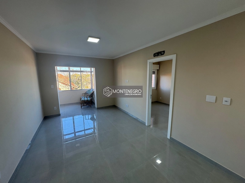 APARTAMENTO REFORMADO NA PRAIA DE CAPÃO NOVO: 3ª foto da galeria de imagens do imóvel