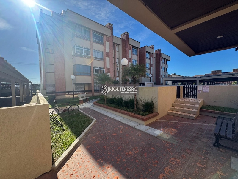 APARTAMENTO REFORMADO NA PRAIA DE CAPÃO NOVO: 2ª foto da galeria de imagens do imóvel