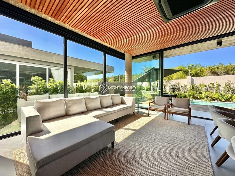 Mansão Mayresse: arquitetura icônica a poucos passos do mar: 7ª foto da galeria de imagens do imóvel