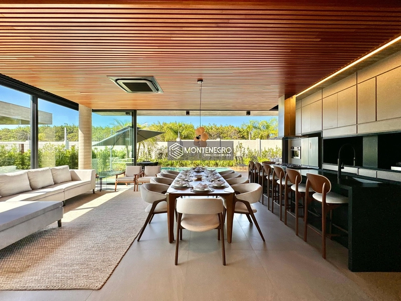 Mansão Mayresse: arquitetura icônica a poucos passos do mar: 9ª foto da galeria de imagens do imóvel