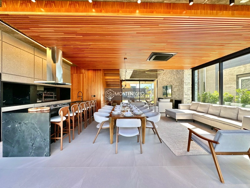 Mansão Mayresse: arquitetura icônica a poucos passos do mar: 11ª foto da galeria de imagens do imóvel