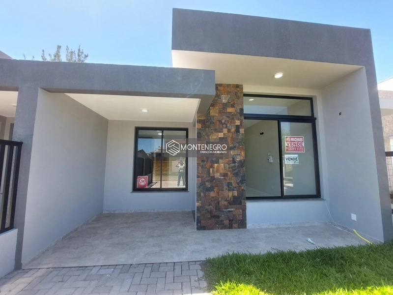 Casa Nova 3 Dormitórios a 1 Quadra do Mar em Capão Novo: 3ª foto da galeria de imagens do imóvel