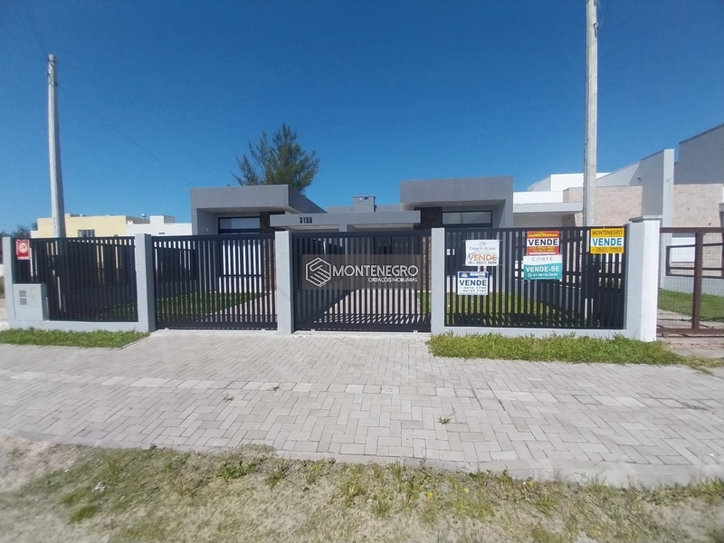Casa Nova 3 Dormitórios a 1 Quadra do Mar em Capão Novo: 31ª foto da galeria de imagens do imóvel