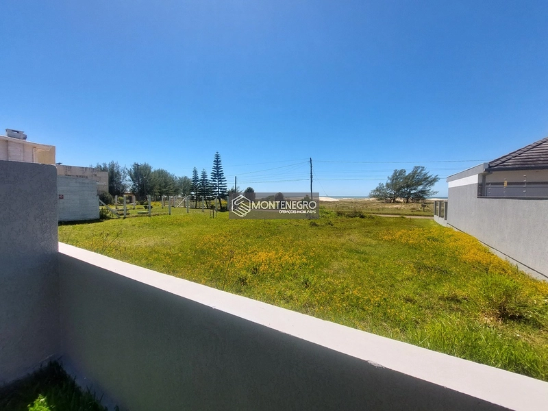 Casa Nova 3 Dormitórios a 1 Quadra do Mar em Capão Novo: 4ª foto da galeria de imagens do imóvel